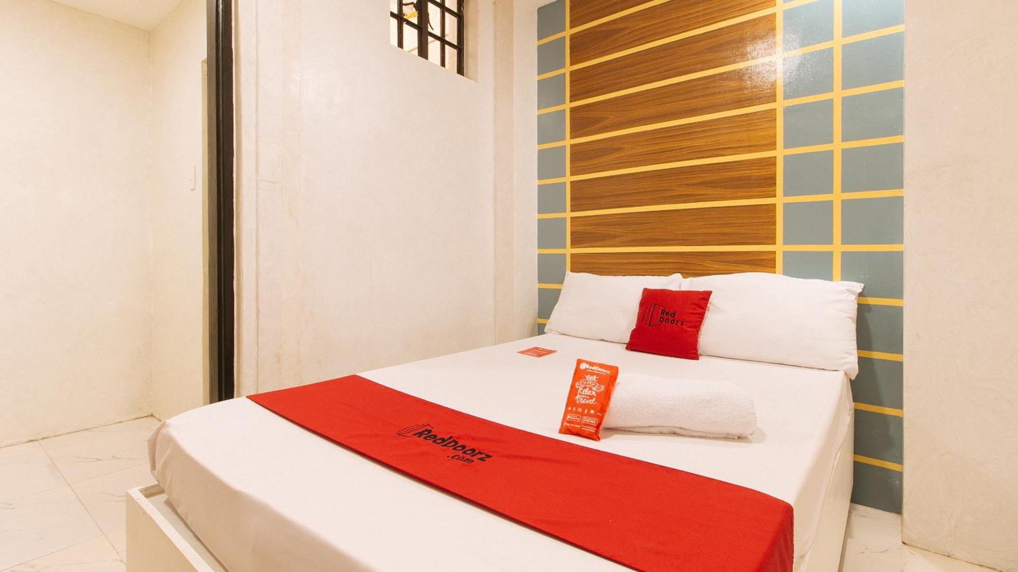 Reddoorz @ Piy Margal Sampaloc Manila Hotel Екстериор снимка