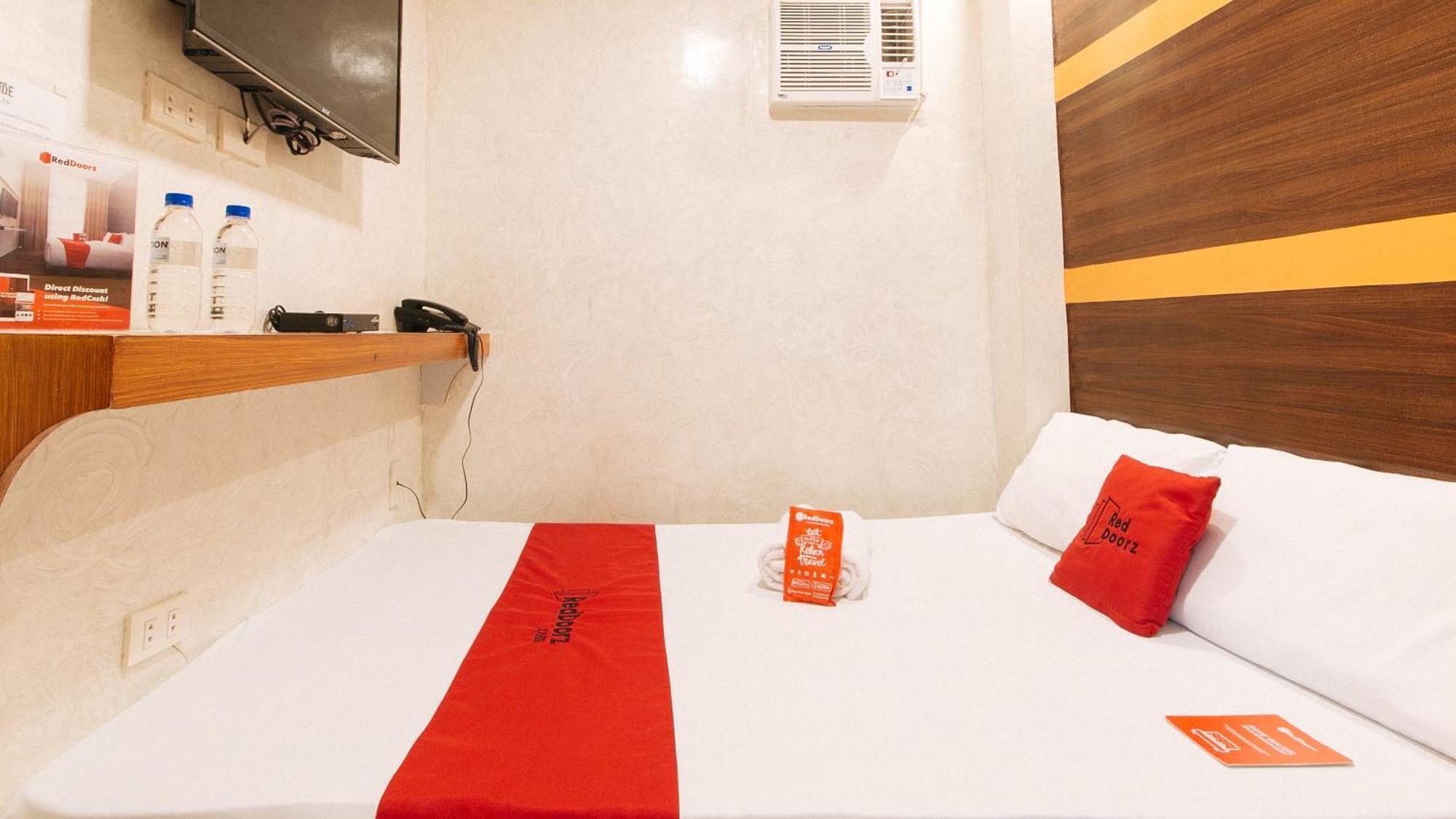 Reddoorz @ Piy Margal Sampaloc Manila Hotel Екстериор снимка